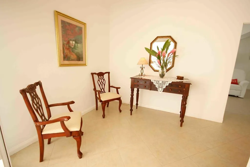 Cattleya Luxury Suites Kingston 3*,  Jamaica