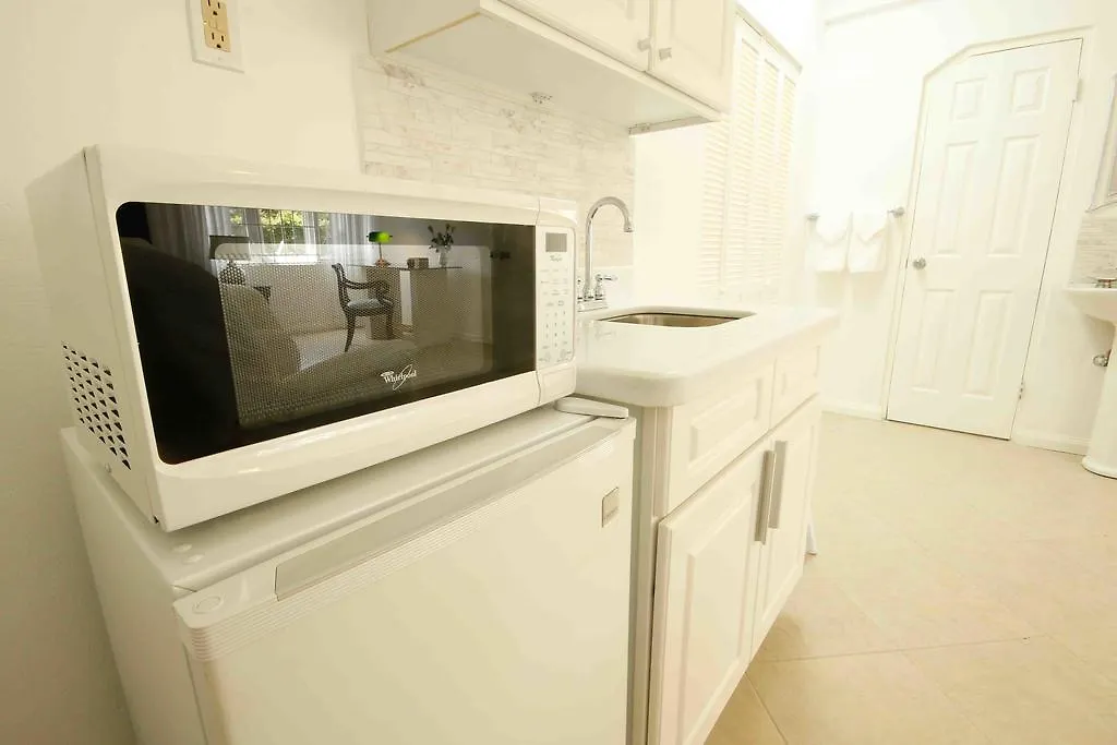 Cattleya Luxury Suites Kingston Pensionat