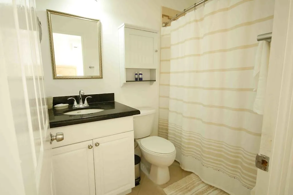 Cattleya Luxury Suites Kingston Pensionat